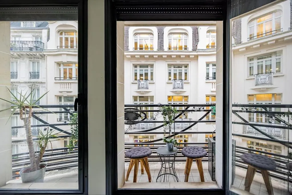 Grand Et Central, 8E Pres Elysee Párizs 0*,  Franciaország